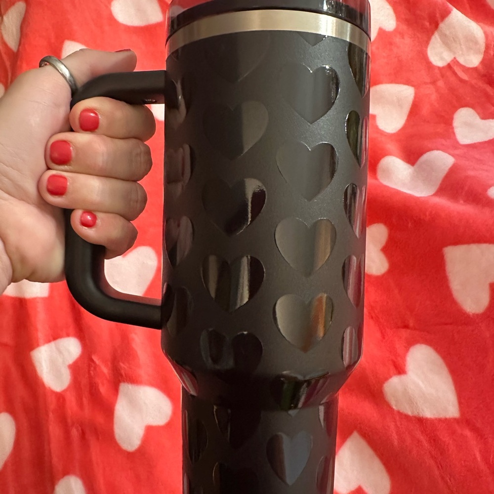 🖤Stanley Black and Red Travel Mug with Heart Design❤️ - Picture 10 of 12